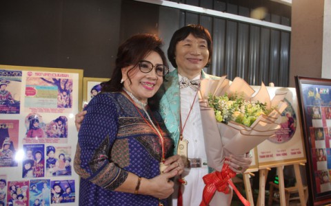 NSND Minh Vương triển lãm ảnh đời nghệ sĩ của mình
